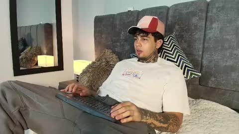 juan_alvarez18 online show from 9, 1, 2026