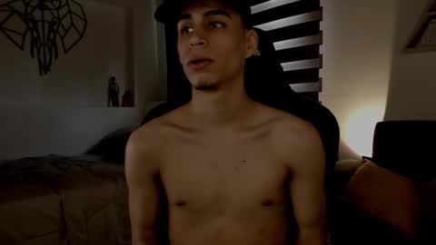 Snapshot of juan_posada1 chatting on 10, 2, 2026 Juan Posada online show from 10, 2, 2026