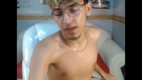 juan_saul1 online show from 3, 6, 2026