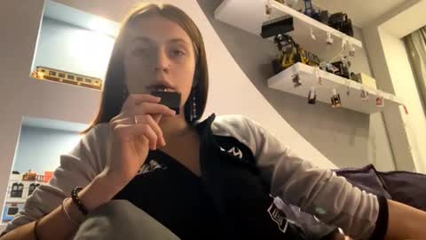 Lola online show from 13, 11, 2025