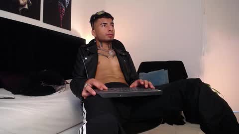 Juan online show from 5, 1, 2025