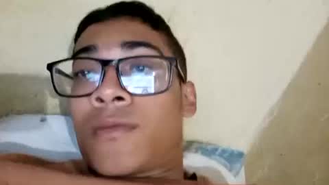 Snapshot of juancito252074 chatting on 16, 11, 2025 juancito252074 online show from 16, 11, 2025