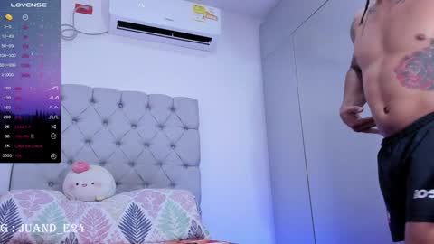 independent model online show from 9, 1, 2025