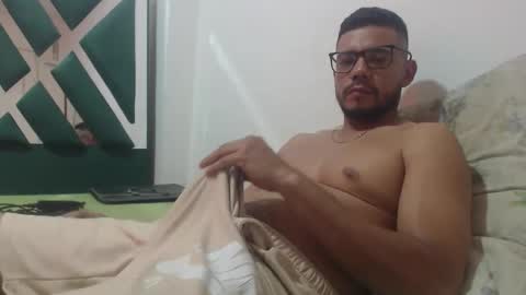 Snapshot of juanfe_style chatting on 15, 3, 2026 juanfe_style online show from 15, 3, 2026