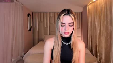 Juanita Clay online show from 18, 9, 2025