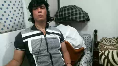 Snapshot of juanito2727 chatting on 16, 11, 2025 amor online show from 16, 11, 2025