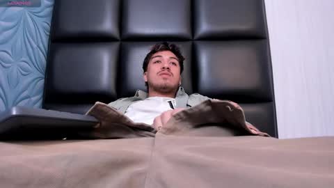 JUAN  online show from 6, 2, 2026