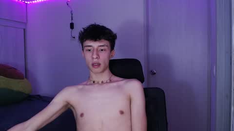 Snapshot of juanmres chatting on 3, 4, 2026 juanmres online show from 3, 4, 2026