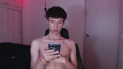 Snapshot of juanmres chatting on 4, 4, 2026 juanmres online show from 4, 4, 2026