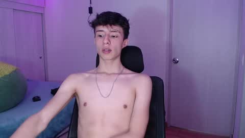 Snapshot of juanmres chatting on 8, 4, 2026 juanmres online show from 8, 4, 2026