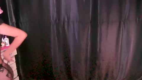 Snapshot of juice6abby9 chatting on 28, 10, 2025 Sisi online show from 28, 10, 2025