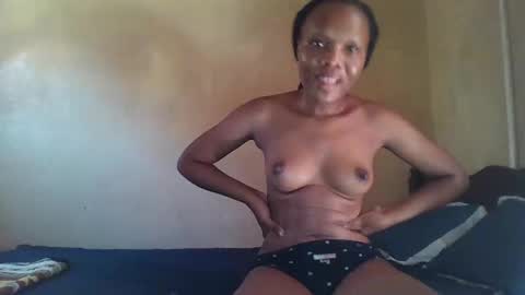 juice_petite3 online show from 29, 12, 2024