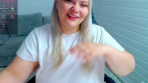 Snapshot of juicy_diana chatting on 1, 7, 2026 Diana For friends simple Di online show from 1, 7, 2026
