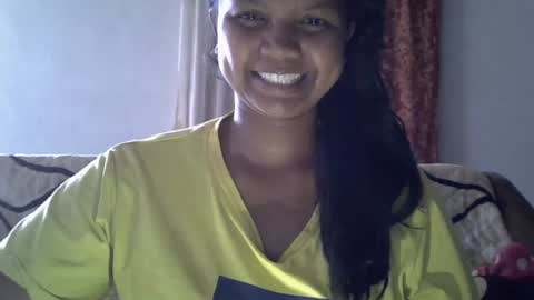 Snapshot of juicy_pretty chatting on 23, 6, 2026 stellah online show from 23, 6, 2026