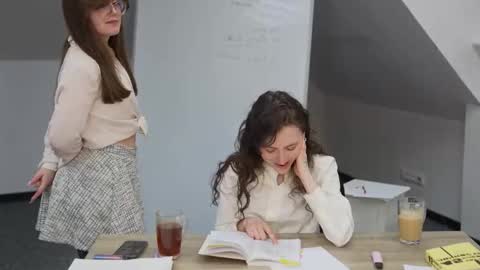 Snapshot of juicy_secrets_054 chatting on 10, 2, 2026 Elza online show from 10, 2, 2026