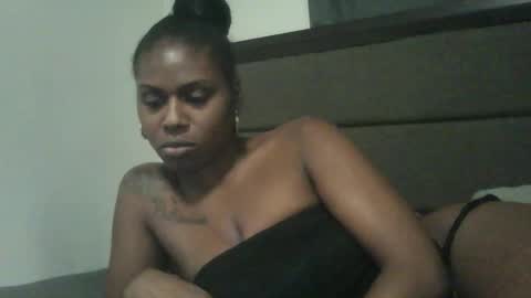 Snapshot of juicyexotic chatting on 6, 11, 2025 JuicyExotic online show from 6, 11, 2025