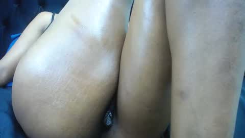 Snapshot of juicykayxxx chatting on 1, 2, 2025 Miss Kay online show from 1, 2, 2025