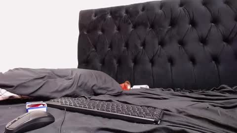 Snapshot of juicykayxxx chatting on 24, 2, 2025 Miss Kay online show from 24, 2, 2025