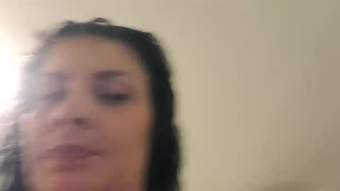 Snapshot of juicymommies chatting on 16, 12, 2025 Darklover1987 online show from 16, 12, 2025