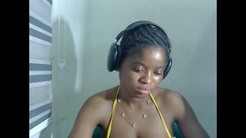 juicynpinkx online show from 4, 4, 2026