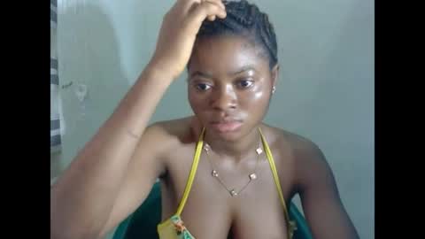 juicynpinkx online show from 6, 4, 2026