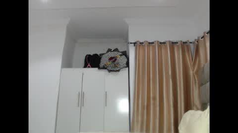 juicyxxxboobs online show from 10, 9, 2025