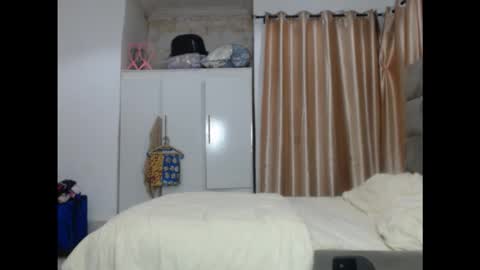 juicyxxxboobs online show from 17, 2, 2026