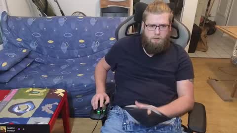 Snapshot of julcs chatting on 26, 2, 2025 Julcs online show from 26, 2, 2025