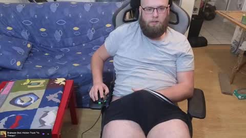 Snapshot of julcs chatting on 5, 3, 2025 Julcs online show from 5, 3, 2025