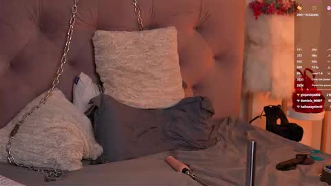 Snapshot of julcy_peach chatting on 25, 3, 2026 Julcy online show from 25, 3, 2026