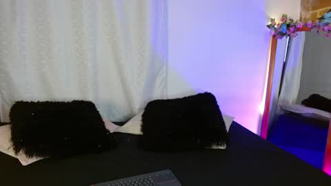 Jules and Gia online show from 10, 1, 2025