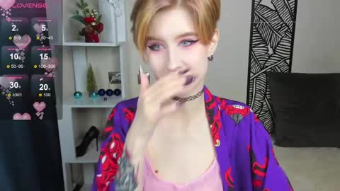 Snapshot of julescrown chatting on 14, 12, 2024 Jules online show from 14, 12, 2024