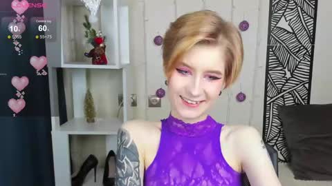 Snapshot of julescrown chatting on 16, 12, 2024 Jules online show from 16, 12, 2024