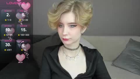 Snapshot of julescrown chatting on 23, 2, 2025 Jules online show from 23, 2, 2025