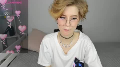 Snapshot of julescrown chatting on 24, 2, 2025 Jules online show from 24, 2, 2025