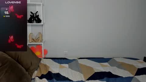 Snapshot of julescrown chatting on 28, 9, 2025 Jules online show from 28, 9, 2025