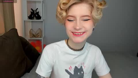 Snapshot of julescrown chatting on 30, 9, 2025 Jules online show from 30, 9, 2025