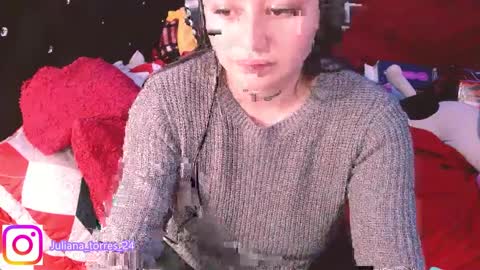 Snapshot of juli_69 chatting on 16, 12, 2024  Juliana Torres  online show from 16, 12, 2024