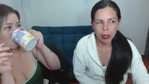 Snapshot of juli_69 chatting on 12, 9, 2025  Juliana Torres  online show from 12, 9, 2025