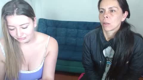 Snapshot of juli_69 chatting on 13, 9, 2025  Juliana Torres  online show from 13, 9, 2025