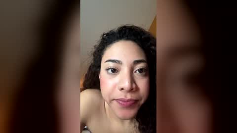 Julia Bio and Free Webcam online show from 3, 12, 2025