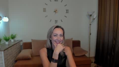 julia__cherry_ online show from 8, 2, 2025