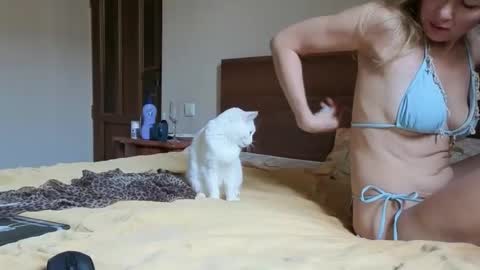 julia_giulia online show from 9, 10, 2025