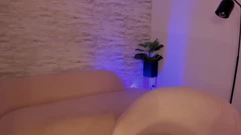 Snapshot of juliabelle_ chatting on 18, 10, 2025 Julia Belle online show from 18, 10, 2025