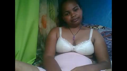 juliah02 online show from 23, 1, 2025