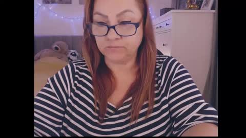 julialiones online show from 23, 11, 2025