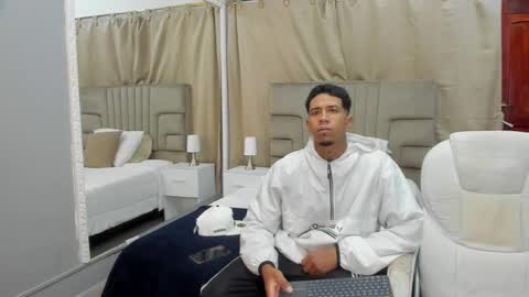 julian billy online show from 26, 2, 2025