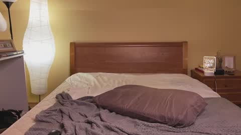 julian_cassablanca online show from 23, 1, 2025