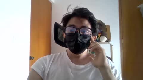 Julian Mora online show from 22, 2, 2025