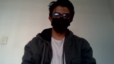 Julian Mora online show from 3, 3, 2025